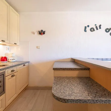 公寓 Les Regates-3 By Interhome *