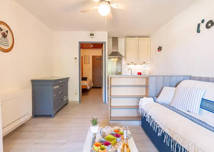 아파트 Les Regates-3 By Interhome *