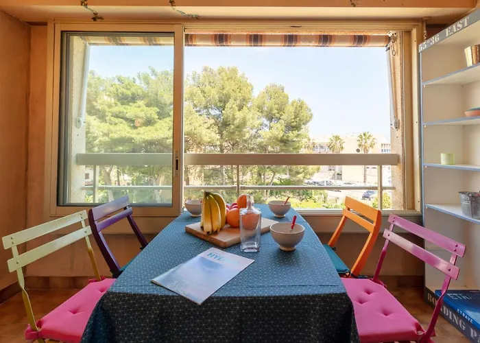 아파트 Les Regates-3 By Interhome *